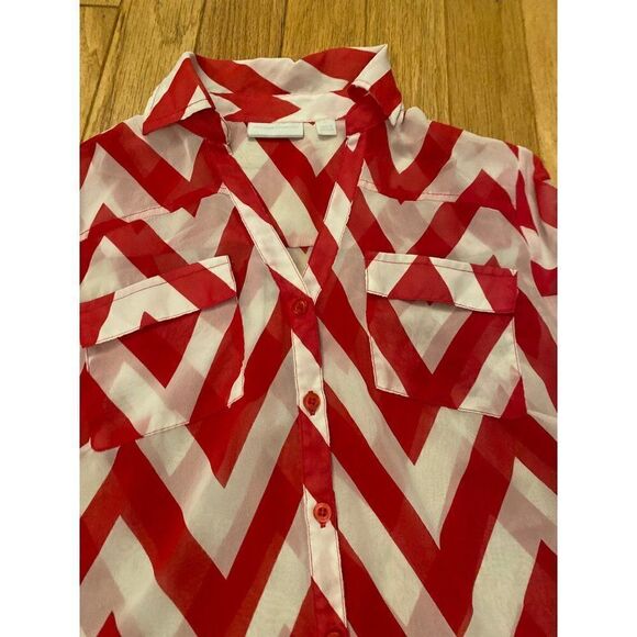 New York & Company, women's white/pink chevron pattern sheer button down size sm - Picture 3 of 7